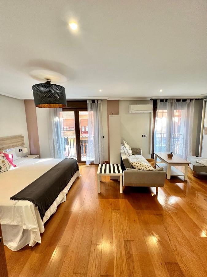 Apartamentos San Antonio Aranda de Duero Eksteriør bilde