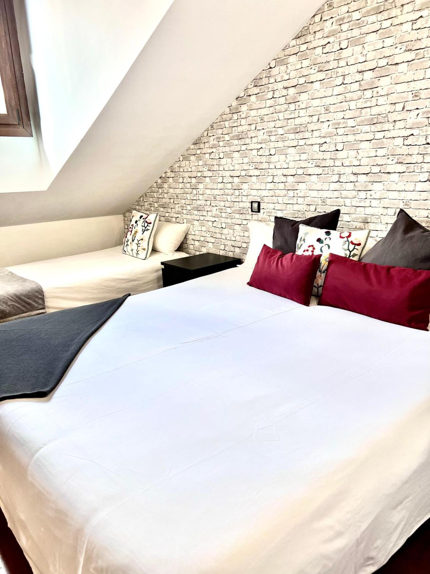 Apartamentos San Antonio Aranda de Duero Eksteriør bilde